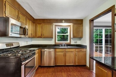 21 Grove St, Woburn, MA 01801 - photo 6