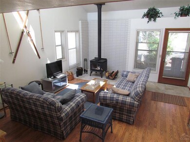 1953 NE Otelah Place, Bend, OR 97701 - photo 4