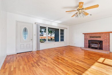 3328 Snowy Butte Ln, Central Point, OR 97502 - photo 4