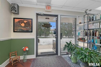 1977 Spruce Hills Dr, Bettendorf, IA 52722 - photo 4