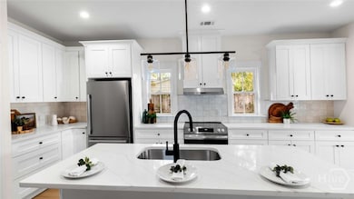 643 E 32nd St, Savannah, GA 31401 - photo 4