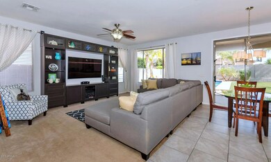 3514 W Riordan Ranch Rd-large-007-3-Fami
