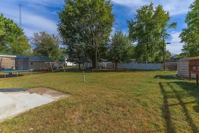 306 E Martin St, Forrest, IL 61741 - photo 6