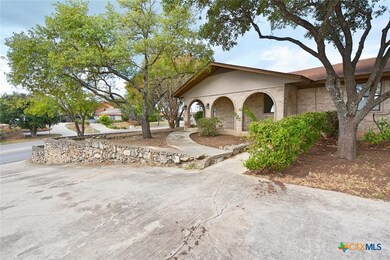 1274 E Common St, New Braunfels, TX 78130 - photo 2