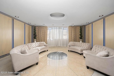 Fort Place Cooperative unit B4B, Staten Island, NY 10301 - photo 4