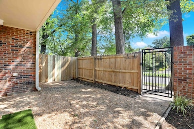 697 S Belvedere Blvd unit B, Memphis, TN 38104 - photo 3