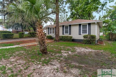 2402 E 39th St, Savannah, GA 31404 - photo 2