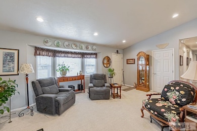 4426 E Chippewa Ln, Ammon, ID 83406 - photo 4