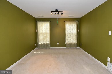 13507 Avonmore Dr, Herndon, VA 20171 - photo 5