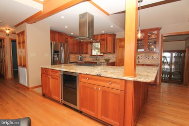 8469 Meadow Ln, Pasadena, MD 21122 - photo 6