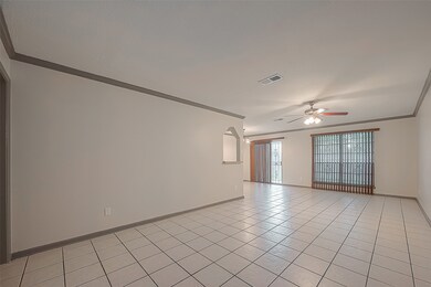 8910 Lazy River Ln, Houston, TX 77088 - photo 6