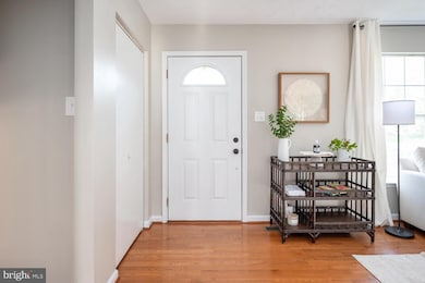 18056 Tompkins Ct, Dumfries, VA 22026 - photo 6