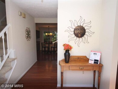 5902 Oakland Park Dr, Burke, VA 22015 - photo 2