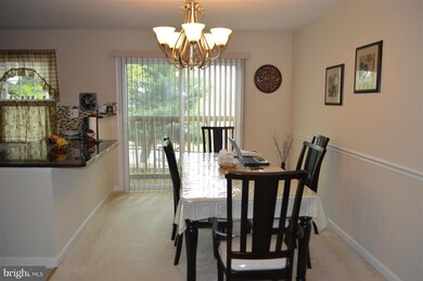 2941 Wetherburn Ct, Woodbridge, VA 22191 - photo 5