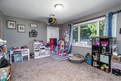 13 Somerset Ln, Holden, MA 01520 - photo 5