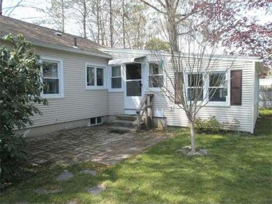 25 Gilbert St, Ludlow, MA 01056 - photo 2