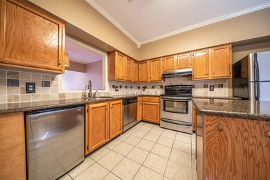 Plenty of wood cabinets, no longer worry about out