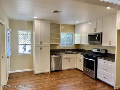 420 Violet Ave unit C, Monrovia, CA 91016 - photo 2