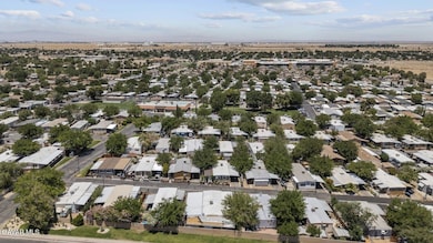 3255 E Avenue R unit 34, Palmdale, CA 93550 - photo 2