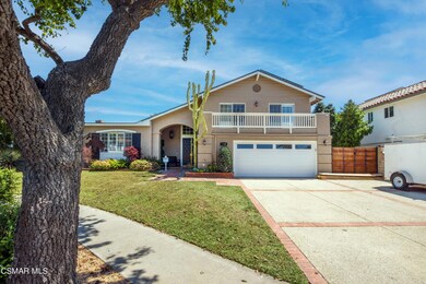 1496 Julia Ct front of home