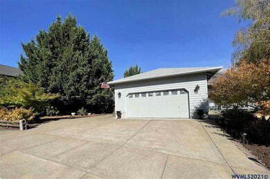 205 Topaz St, Philomath, OR 97370 - photo 2