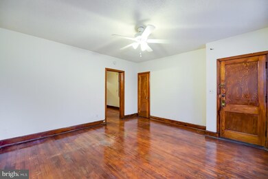 720 Irving St NE unit 2, Washington, DC 20017 - photo 3