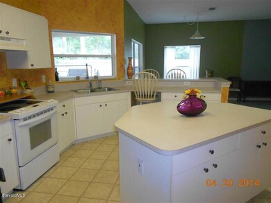 Kitchen 1 (Medium)
