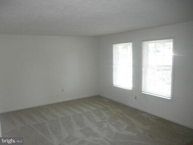 1302 Harford Square Dr, Edgewood, MD 21040 - photo 3