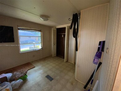 13141 SW 7th Place, Davie, FL 33325 - photo 6