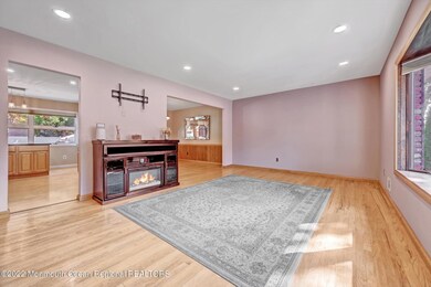 24 Colonial Dr, Matawan, NJ 07747 - photo 7