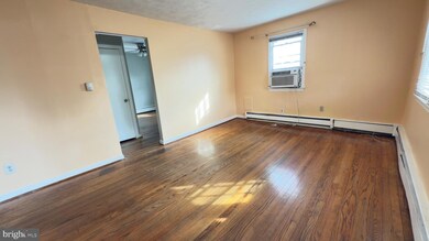 7716 Emerson Rd, Hyattsville, MD 20784 - photo 2