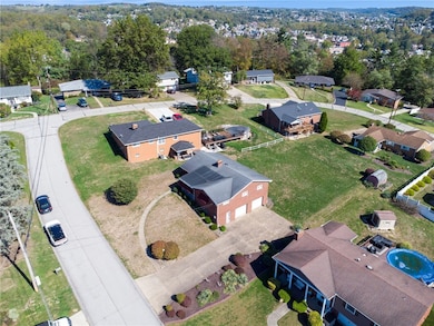 711 Scenic Dr, Houston, PA 15342 - photo 3