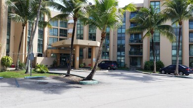 Coral Towers Condos unit 402, Miami, FL 33175 - photo 2