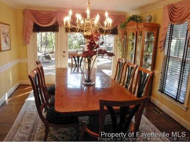 428 Kingsford Rd, Fayetteville, NC 28314 - photo 6