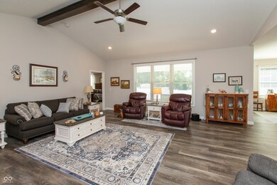 5645 Poplar Woods Ct, Columbus, IN 47203 - photo 6