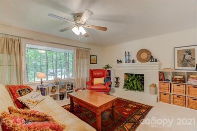 116 Burge Mountain Rd, Hendersonville, NC 28792 - photo 3