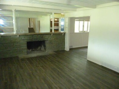 1030 Pierce Ave, Columbus, OH 43227 - photo 2