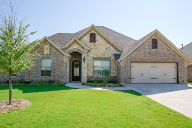421 River Bank Ln, Granbury, TX 76049 - photo 2