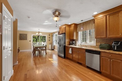 54 Holt Rd, Holden, MA 01520 - photo 3