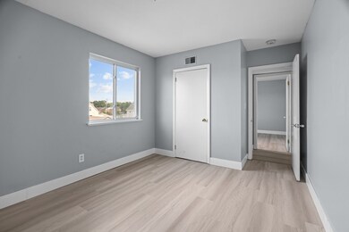 239 Glasgow St unit 10, Fall River, MA 02721 - photo 4