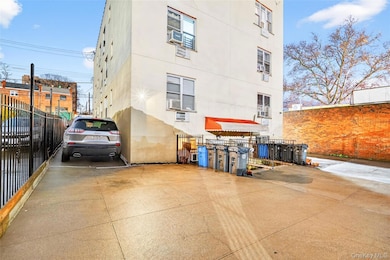 1459 Rosedale Ave unit 4, Bronx, NY 10460 - photo 2