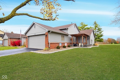 1836 Crystal Bay East Dr, Plainfield, IN 46168 - photo 3