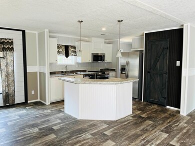 926 Cane Branch Rd, Loris, SC 29569 - photo 3