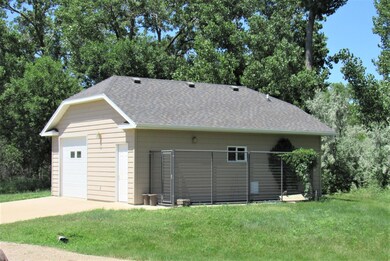 28x24 Garage-Htd,Plumbing Hkups, Kennel