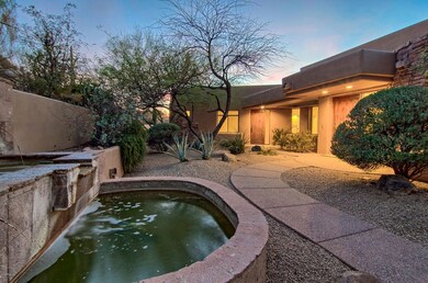 10-17-Front Courtyard