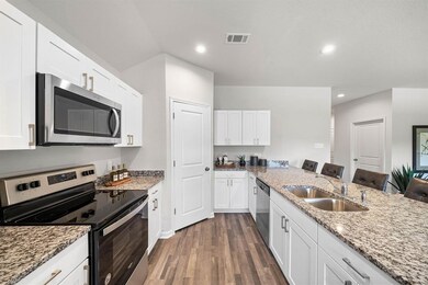 128 Meadow Oak Dr, Bay City, TX 77414 - photo 4