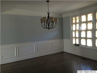 Dining room w shadowbox trim