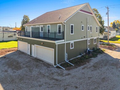 418 4th St, Green Bay, WI 54304 - photo 4