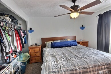 1409 S 259th St, Des Moines, WA 98198 - photo 3