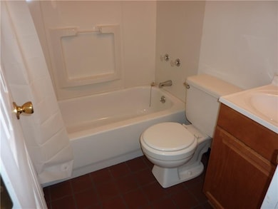 5832 Phillips Ave, Pittsburgh, PA 15217 - photo 5